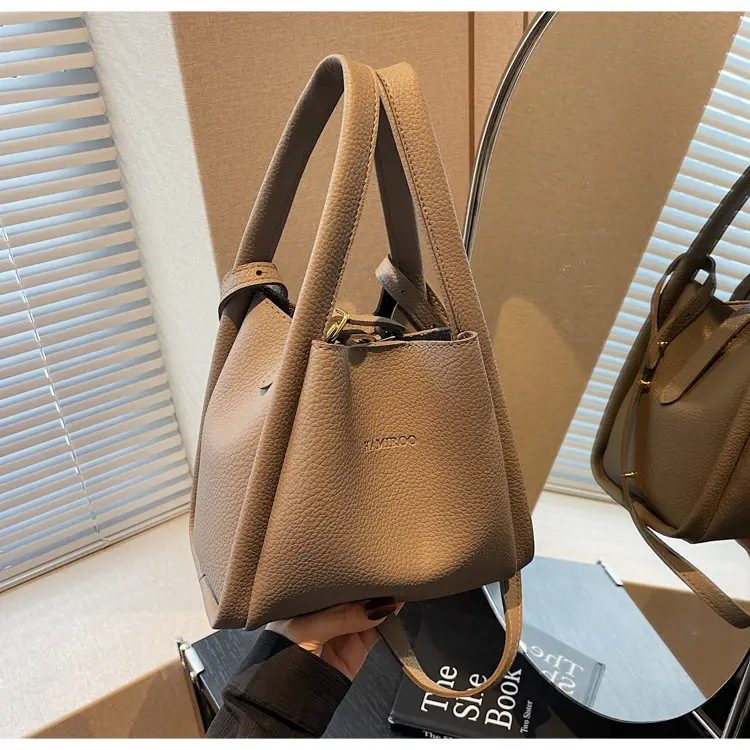 Tan Leather Bucket Bag for Women 2026 Winter Style — feature 39