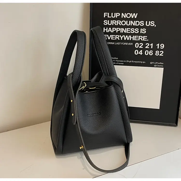 Tan Leather Bucket Bag for Women 2026 Winter Style — feature 40