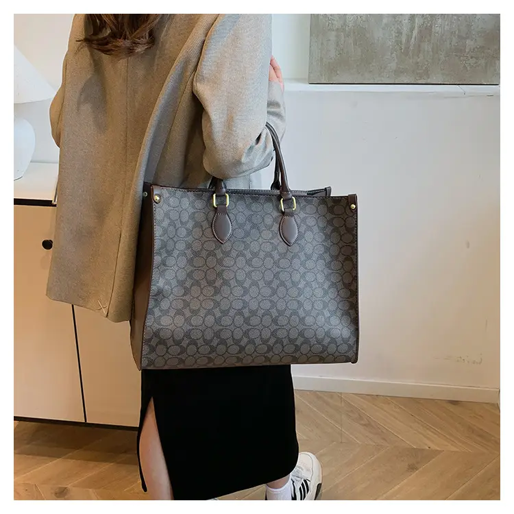 Elegant Cross-Border Women's Tote Bag 2025 — feature 17