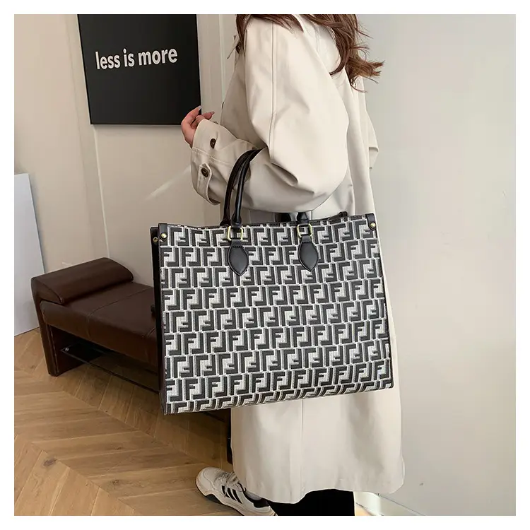 Elegant Cross-Border Women's Tote Bag 2025 — feature 21