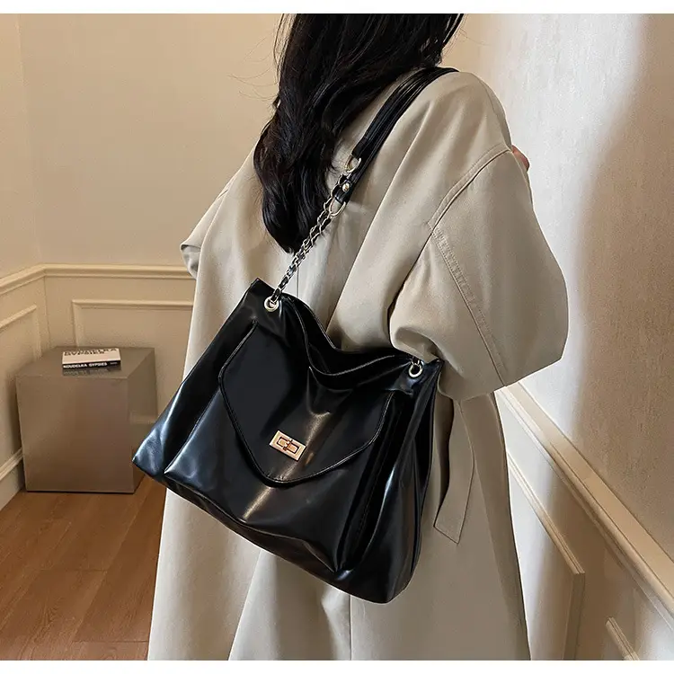 Women's Cream Crossbody Bag Spring Summer 2024 — feature 15