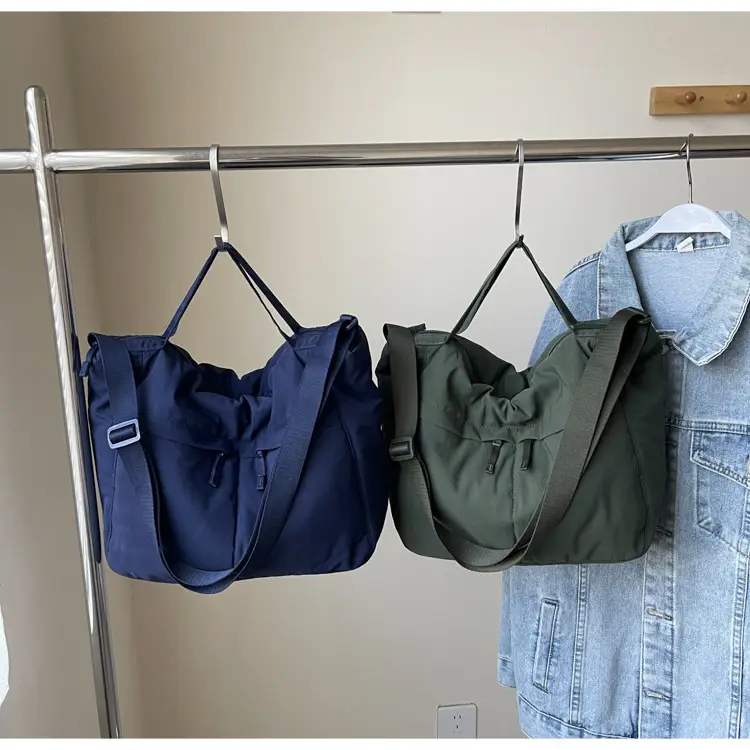 Large Capacity Crossbody Bag for Students & Commuters — feature 15