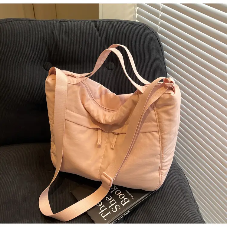 Large Capacity Crossbody Bag for Students & Commuters — feature 28