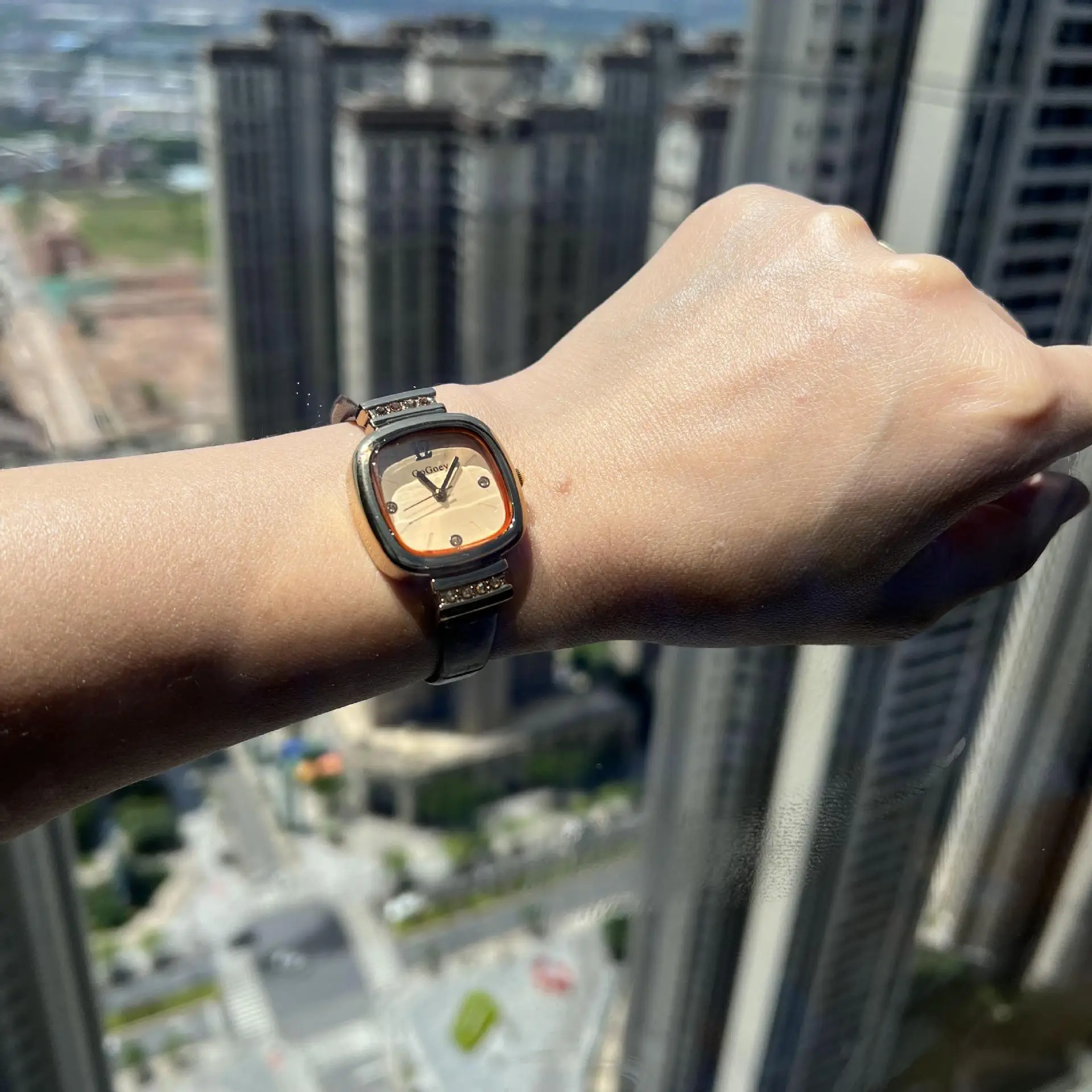 Retro Square Quartz Watch Black Strap for Women - Image 7