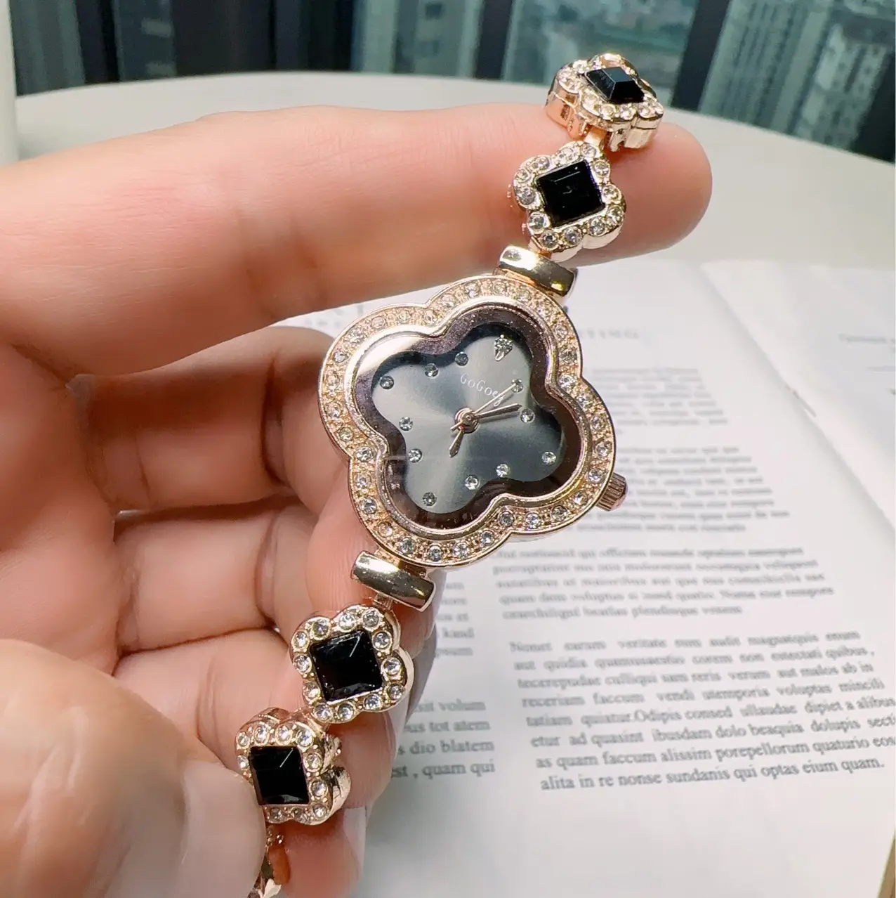 Women's Quartz Bracelet Watch with Red Diamond Set - Image 3