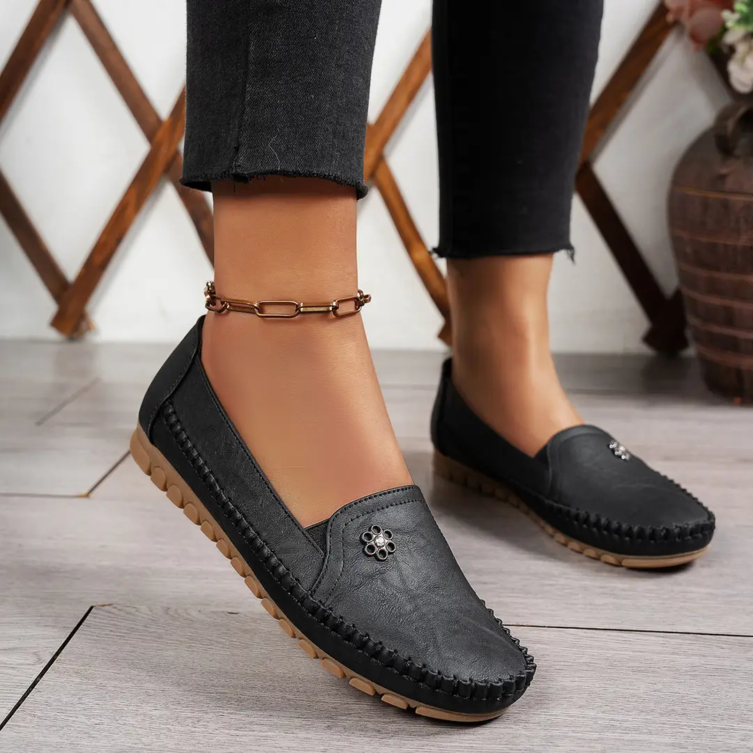 Large Size Popular Foreign Trade Stitched Laser Women's Flats Loafers Foreign Trade Cross-Border E-Commerce Supply Versatile - Image 8