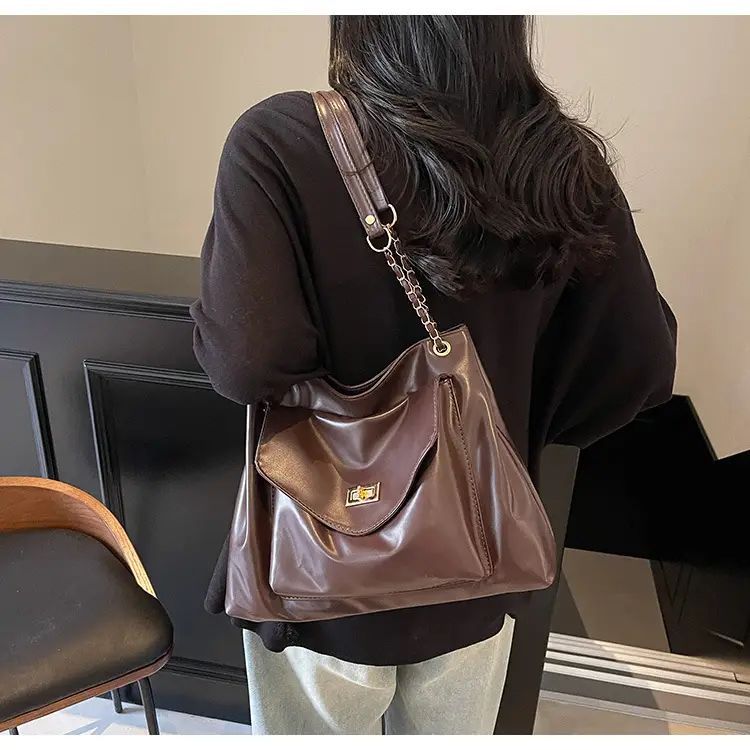 Women Vintage Chain Shoulder Bag Brown Large Capacity — feature 16