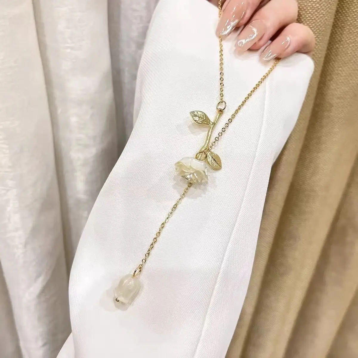 Rose Wind Bell Necklace Female Niche Design