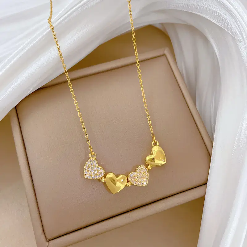 Titanium Steel Women's Diamond Heart Clavicle Necklace — feature 13