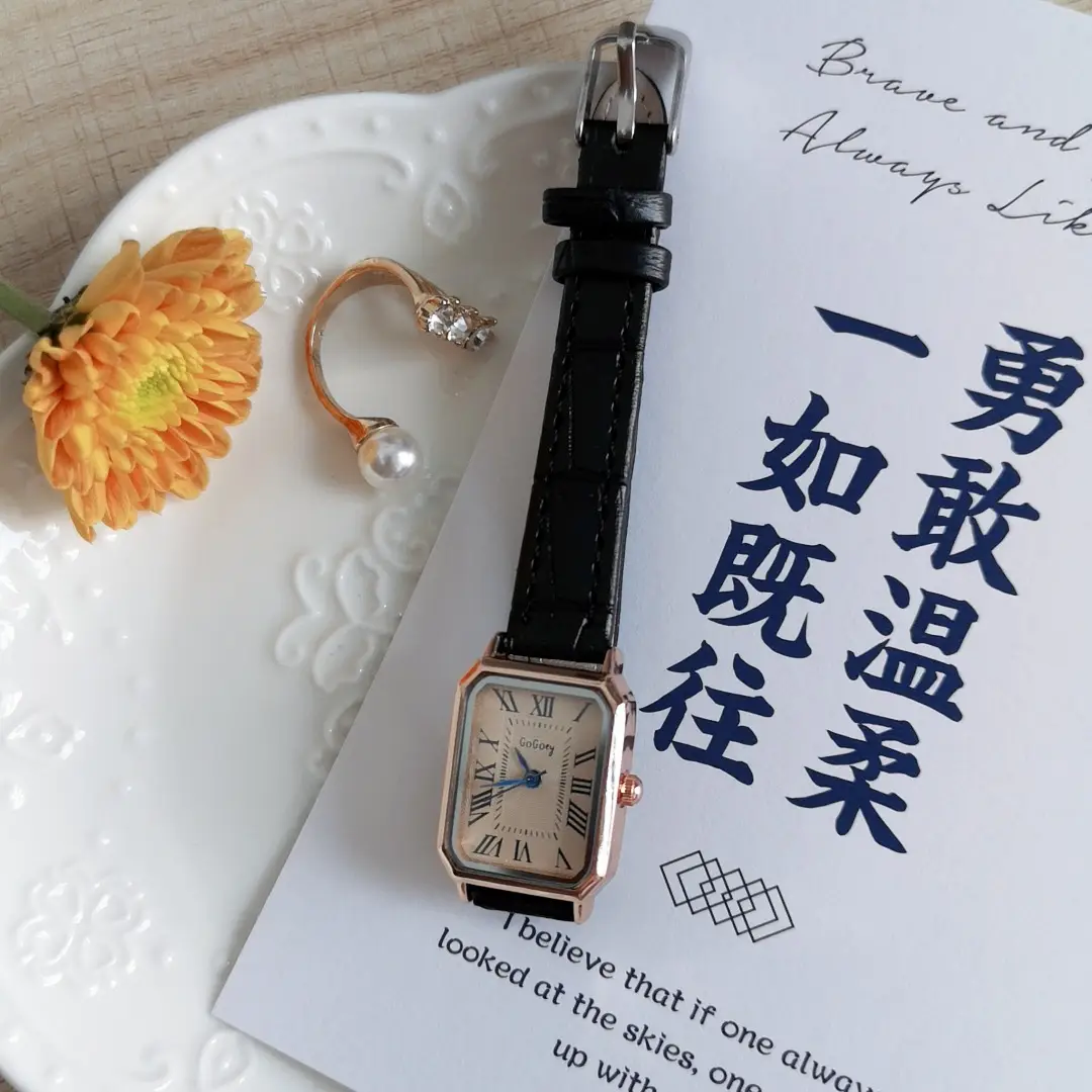 Small Square Quartz Watch for Women White Leather Belt - Image 2