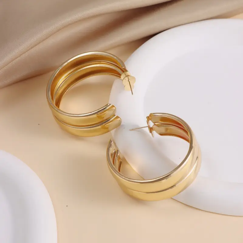 European American Cross-Country Gold Circle Earrings for Women - Image 4