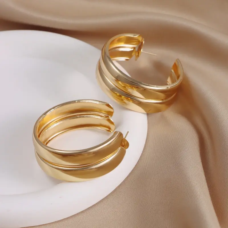 European American Cross-Country Gold Circle Earrings for Women - Image 5