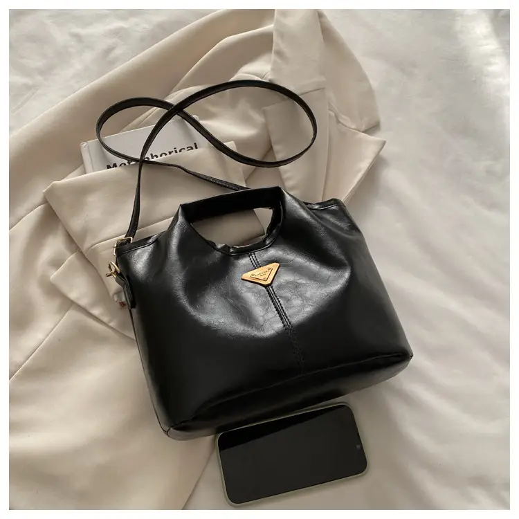 Red Leather Shoulder Bag with Gold Logo for Women — feature 10