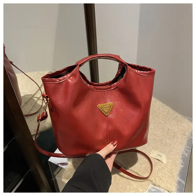 Red Leather Shoulder Bag with Gold Logo for Women — feature 19