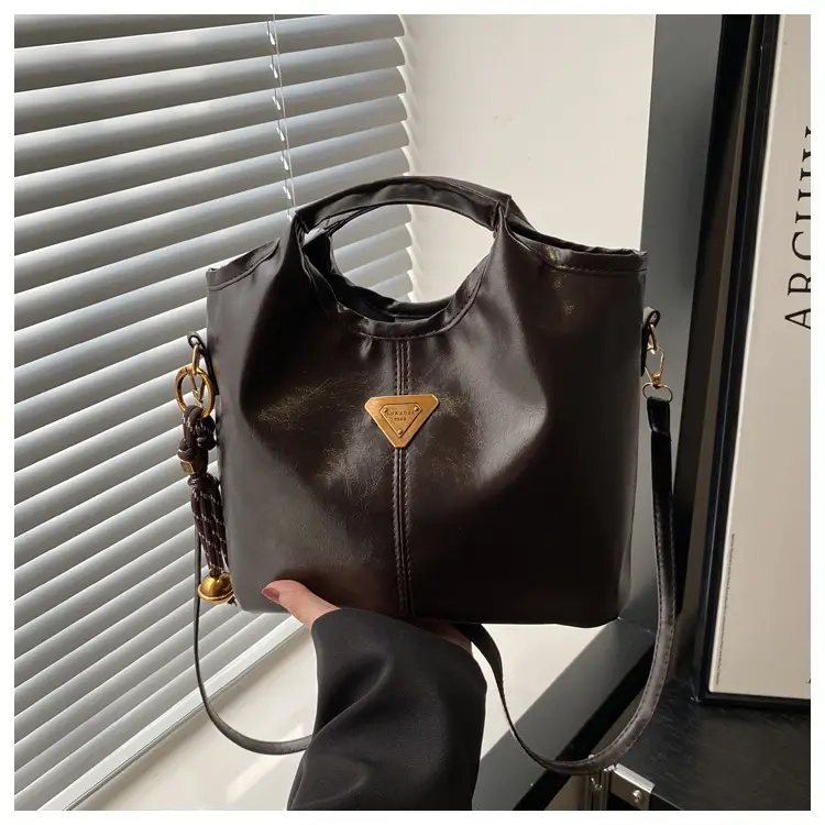 Red Leather Shoulder Bag with Gold Logo for Women — feature 26