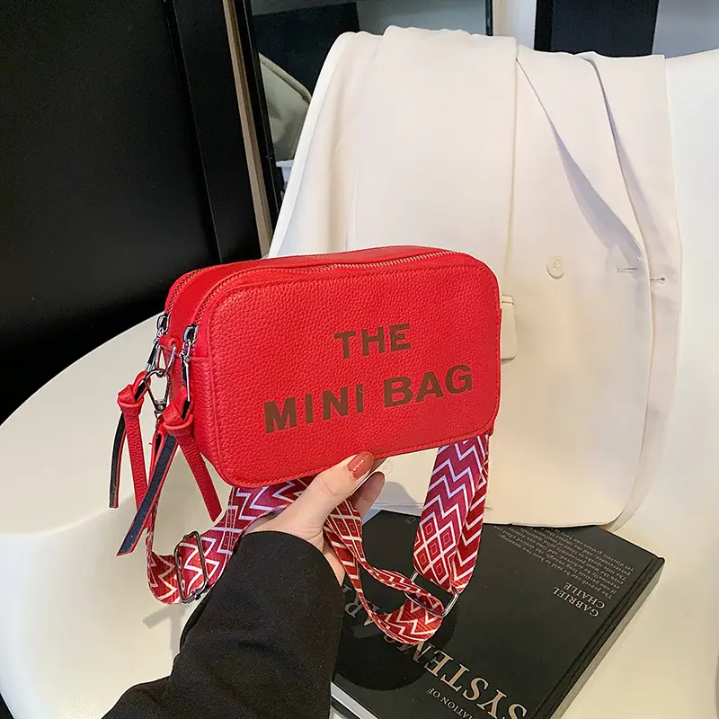New Fashion Letter Shoulder Bag for Women 2024