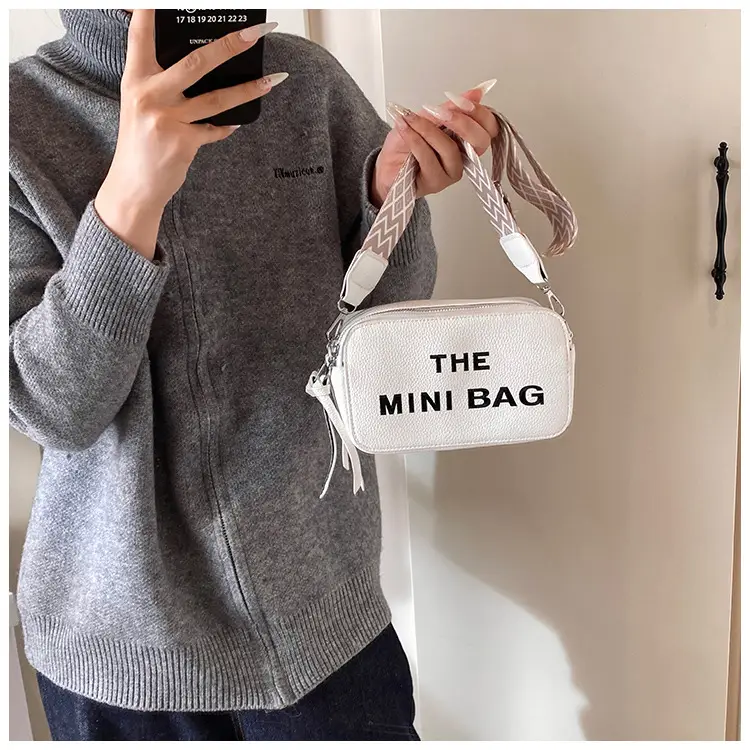 New Fashion Letter Shoulder Bag for Women 2024 — feature 15