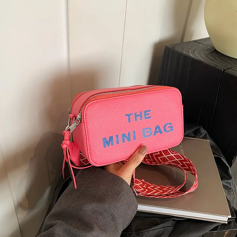 New Fashion Letter Shoulder Bag for Women 2024