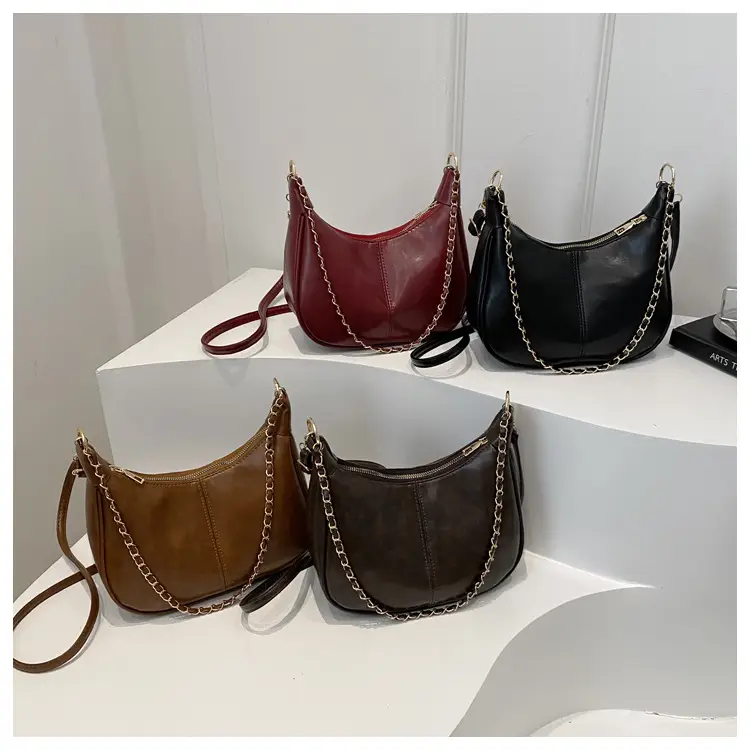 Black Retro Chain Shoulder Bag 2025 — feature 27