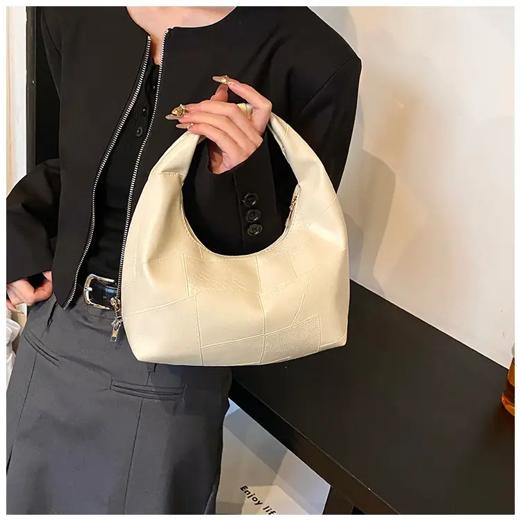 Black Leather Shoulder Bag Large Capacity Lazy Style — feature 14