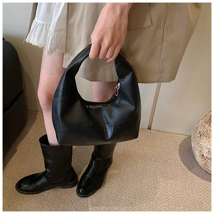 Black Leather Shoulder Bag Large Capacity Lazy Style — feature 23