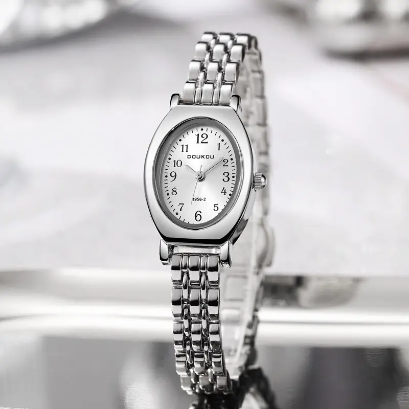 Explosive new ladies watch women's fashion niche high-end sense golden oval student steel quartz watch