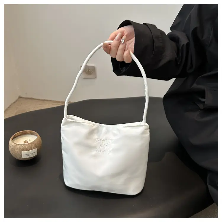 White High-End Shoulder Bag for Women luggage and leather goods — feature 10