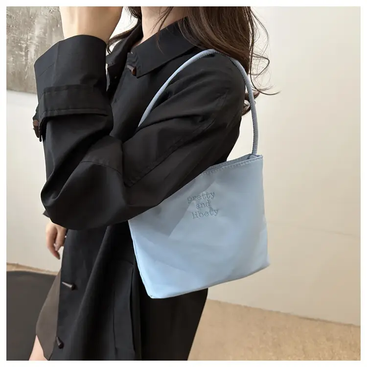 White High-End Shoulder Bag for Women luggage and leather goods — feature 14