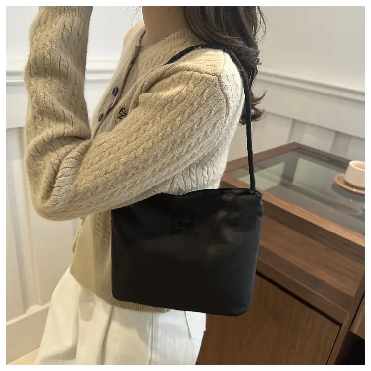 White High-End Shoulder Bag for Women luggage and leather goods — feature 23
