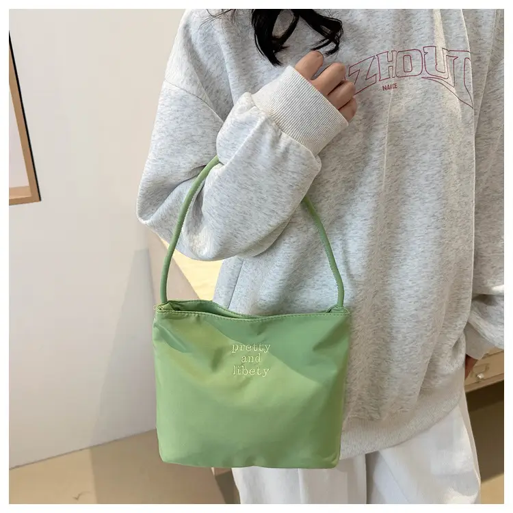 White High-End Shoulder Bag for Women luggage and leather goods — feature 24