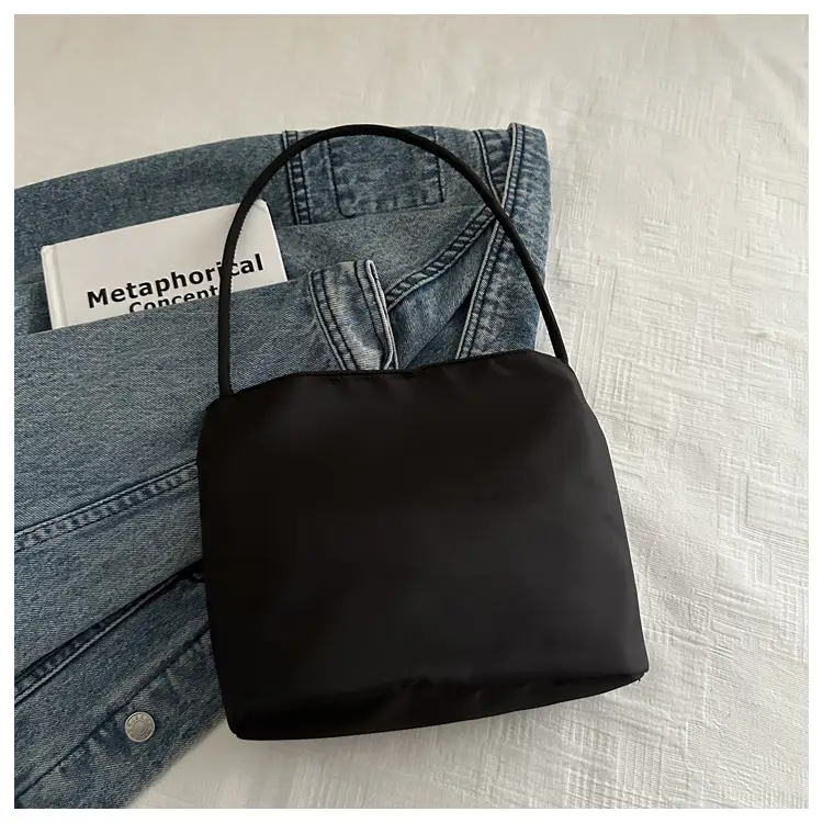 White High-End Shoulder Bag for Women luggage and leather goods - Image 4
