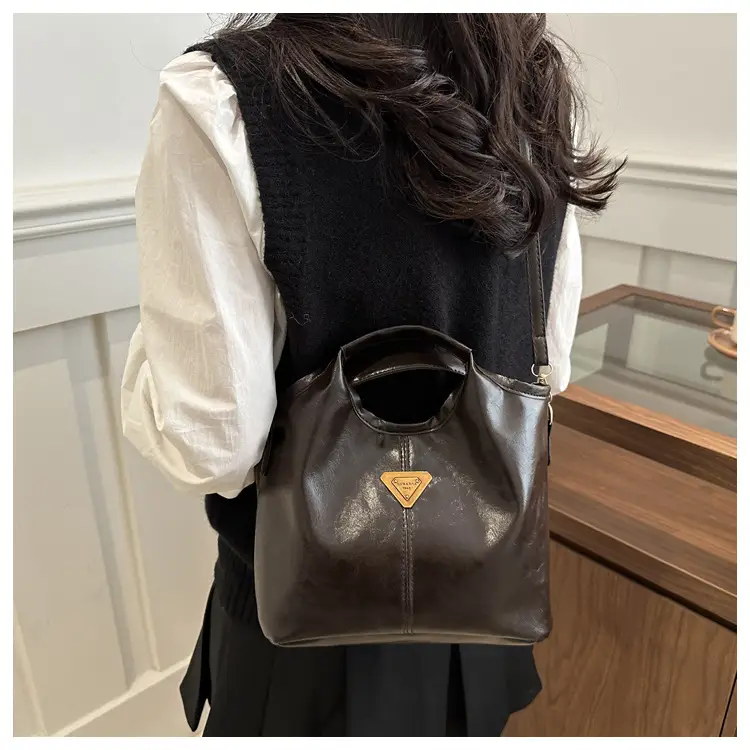 Women's Retro Leather Shoulder Messenger Bag Set — feature 15