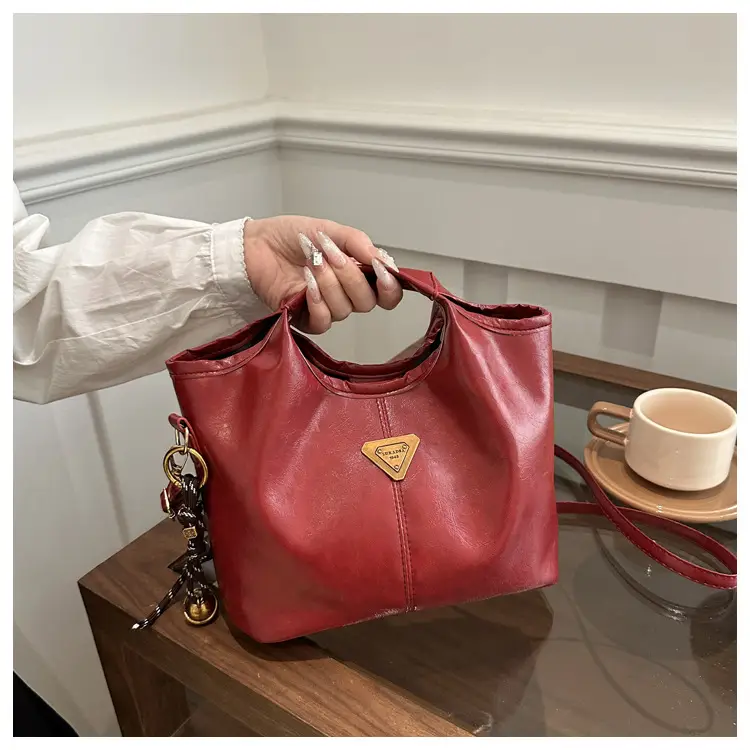 Women's Retro Leather Shoulder Messenger Bag Set — feature 16