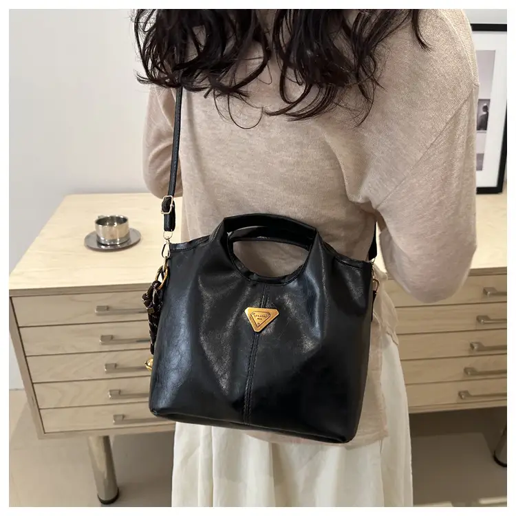 Women's Retro Leather Shoulder Messenger Bag Set — feature 21