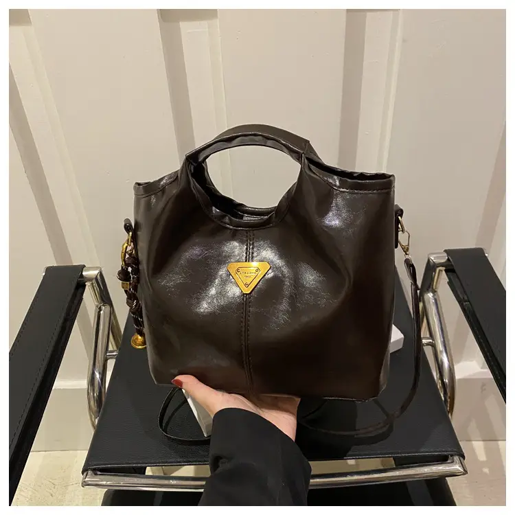 Vintage Niche Handbag Women's Wax Leather 2025 — feature 22