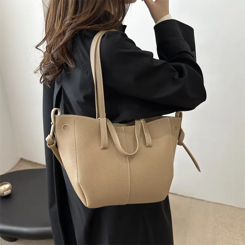 White PU Leather Shoulder Bag with Wings Design - Image 7