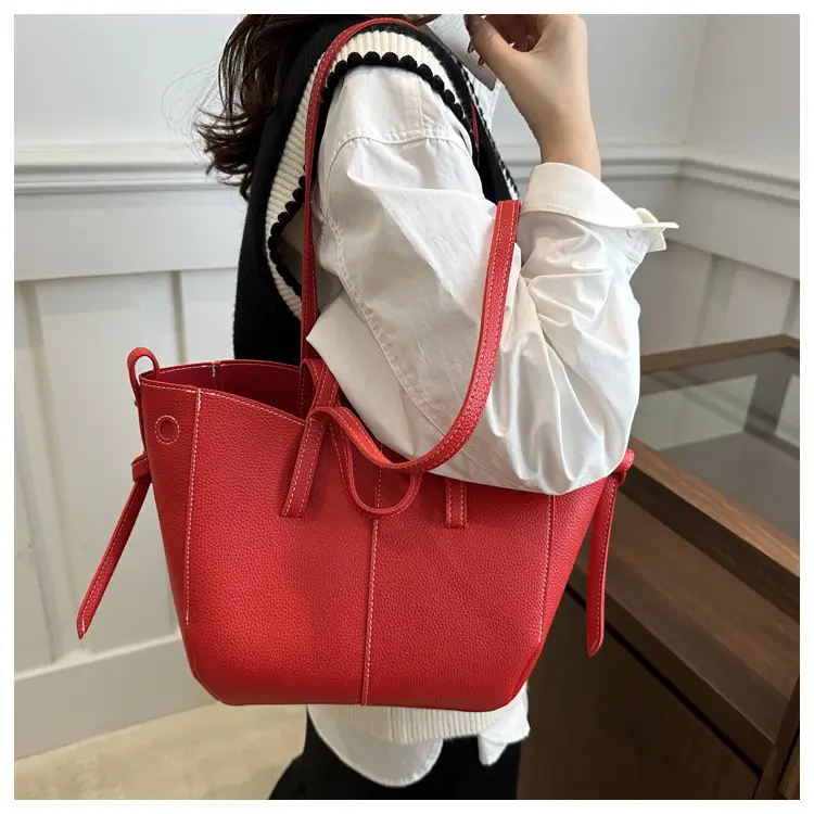 White PU Leather Shoulder Bag with Wings Design — feature 19