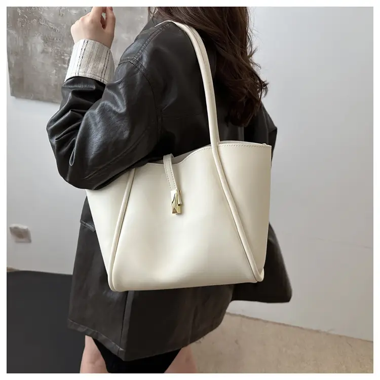 Black Leather Tote Bag for Women 2024 New Arrival — feature 14
