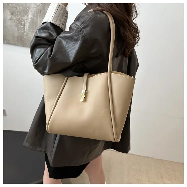 Black Leather Tote Bag for Women 2024 New Arrival — feature 15