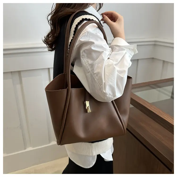 Black Leather Tote Bag for Women 2024 New Arrival — feature 19