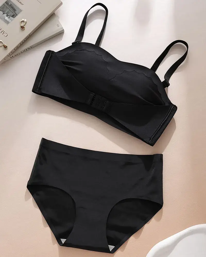 Traceless Strapless Underwear Women's Beige Non-Slip Push Up