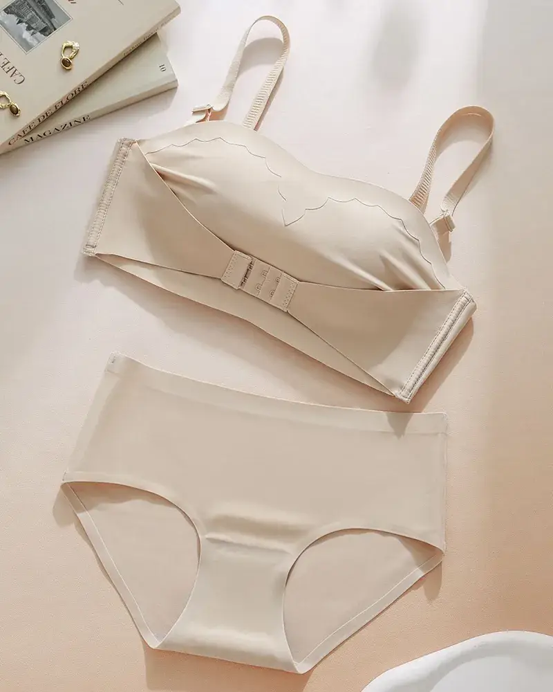 Traceless Strapless Underwear Women's Beige Non-Slip Push Up