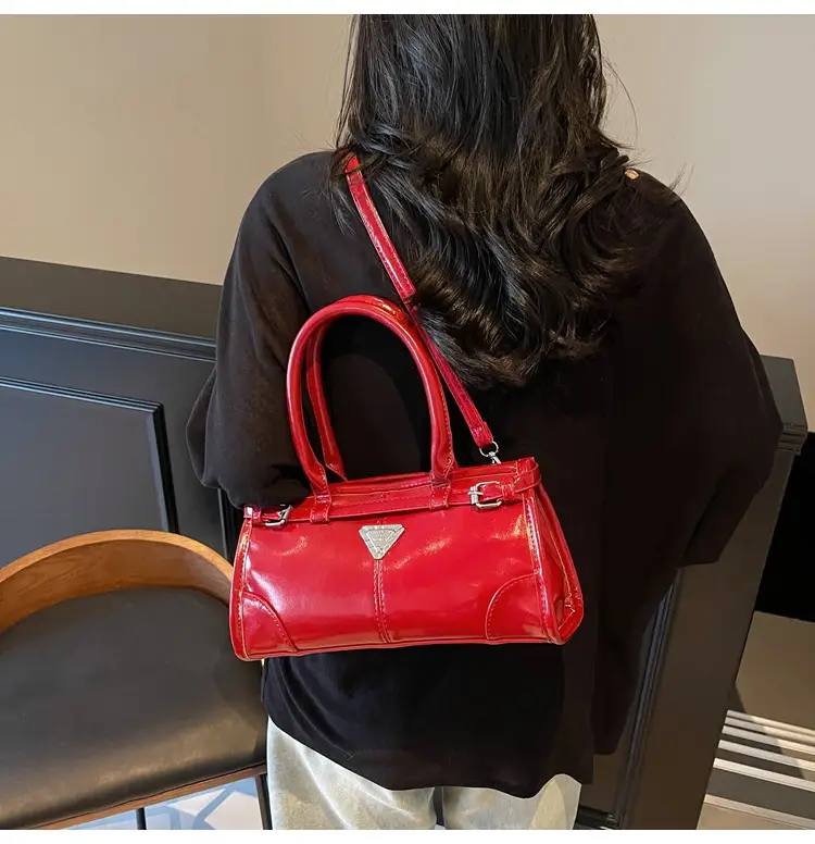 White Korean Style Shoulder Commuter Bag for Women 2025 — feature 35