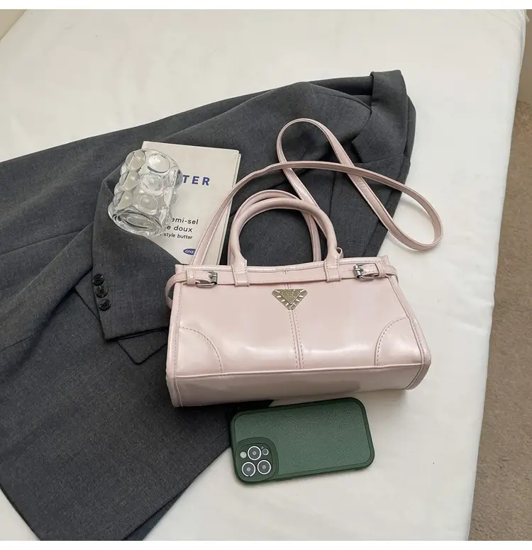 White Korean Style Shoulder Commuter Bag for Women 2025 — feature 38