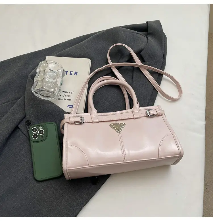 White Korean Style Shoulder Commuter Bag for Women 2025 — feature 39