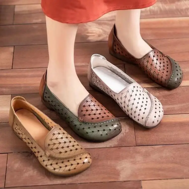 2025 Spring and Summer New Leather Sandals Women's Vintage Hollow Breathable Beef Sole Non-Slip Hole Shoes Flat Moms Shoes — feature 1