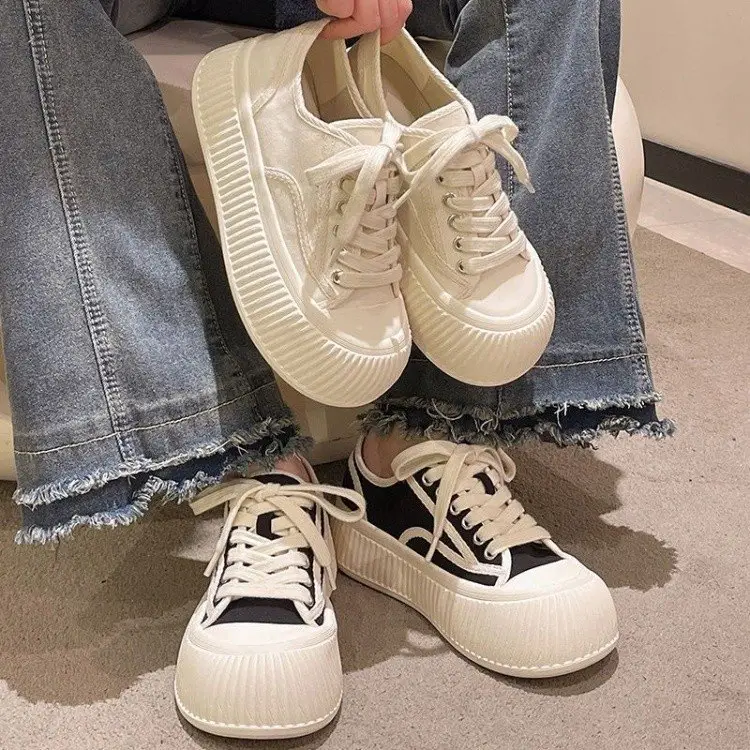 Women White Thick Platform Sneakers Small 2025 — feature 11