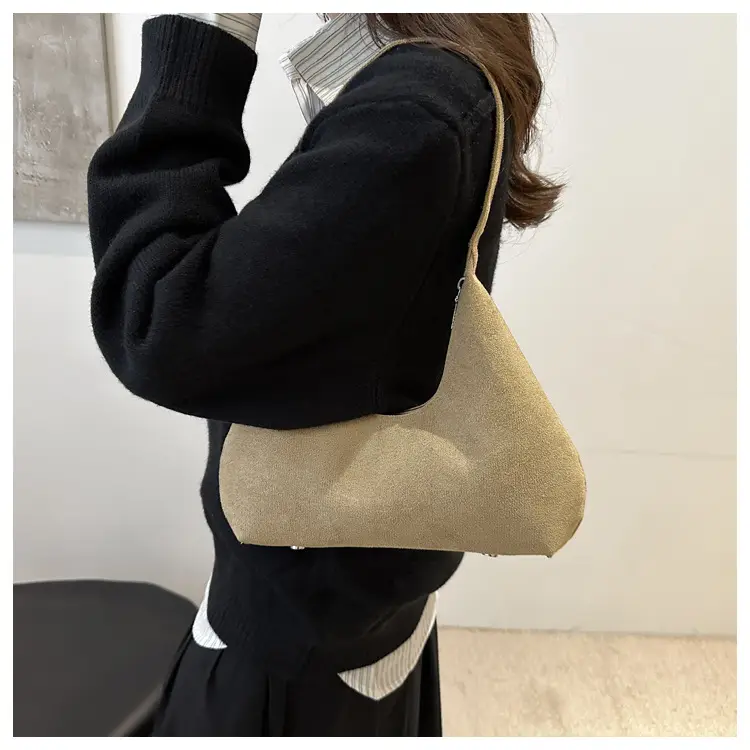 Women's Suede Shoulder Bag Vintage Patchwork Design — feature 13