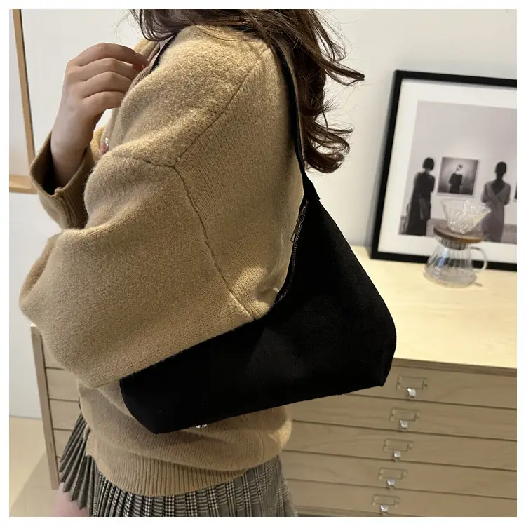 Women's Suede Shoulder Bag Vintage Patchwork Design — feature 19