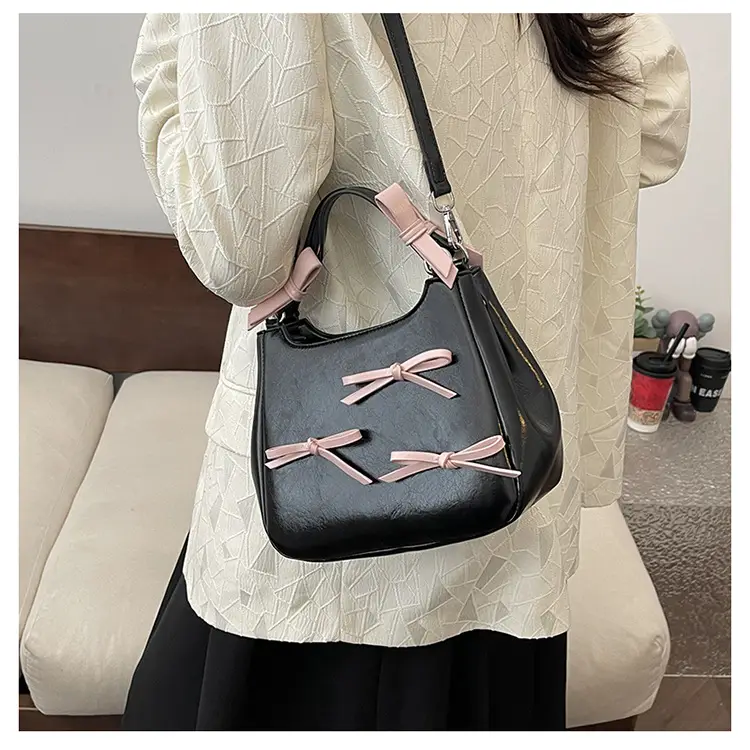 Black Bow Detail Shoulder Bag for Girls 2025 — feature 13